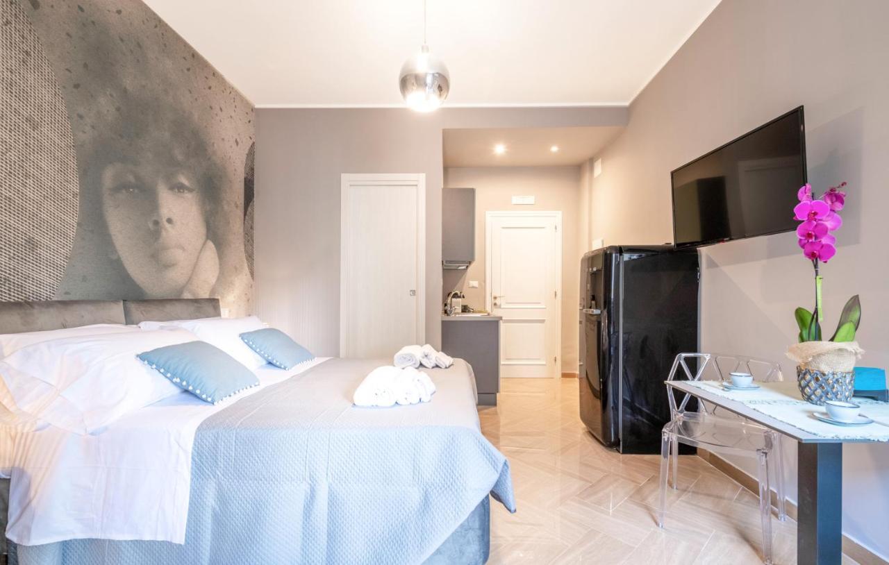 City Gate - Luxury Suites Барі Екстер'єр фото