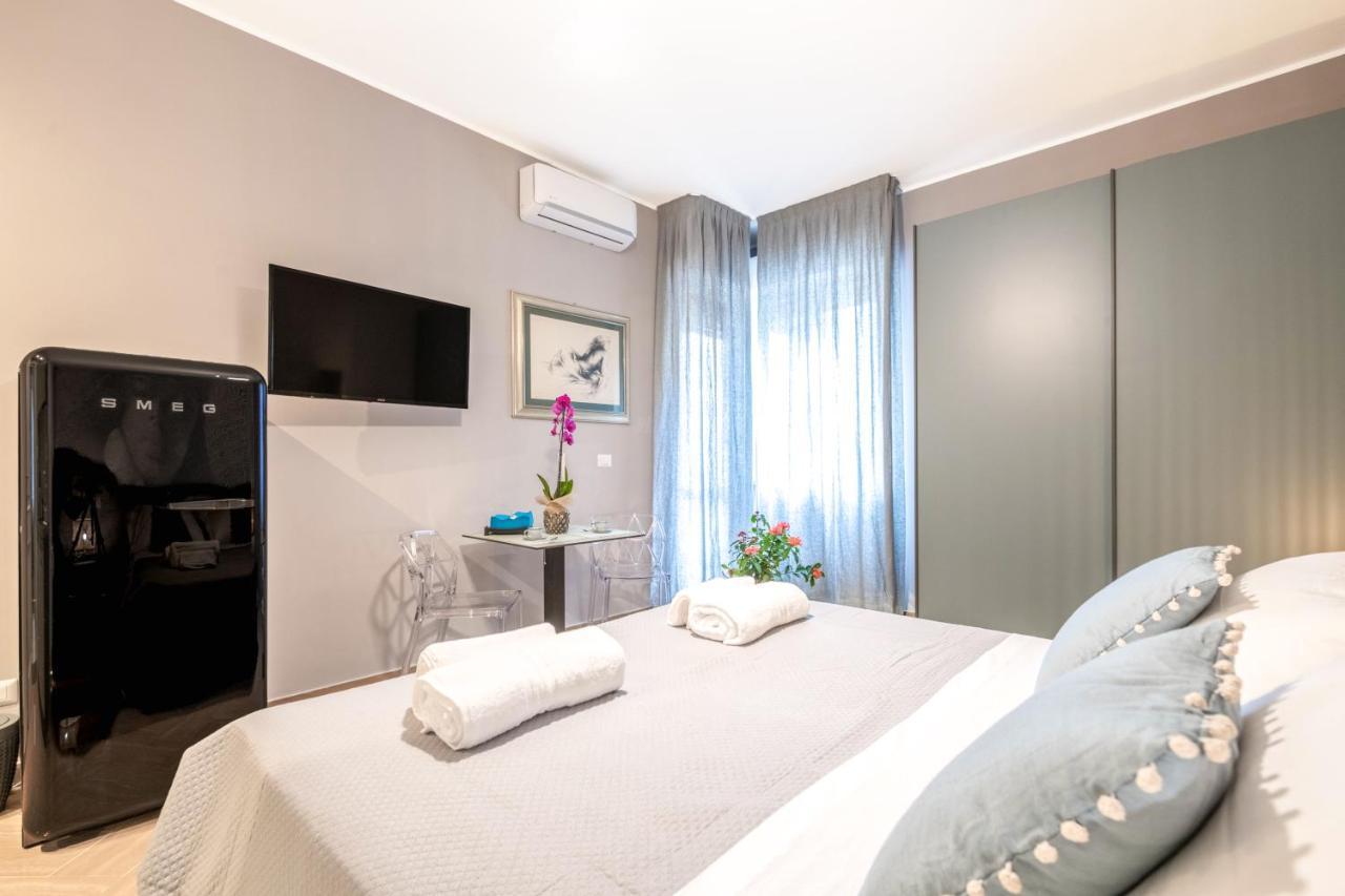 City Gate - Luxury Suites Барі Екстер'єр фото