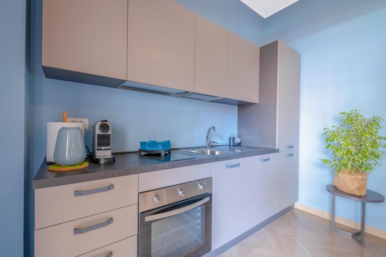 City Gate - Luxury Suites Барі Екстер'єр фото
